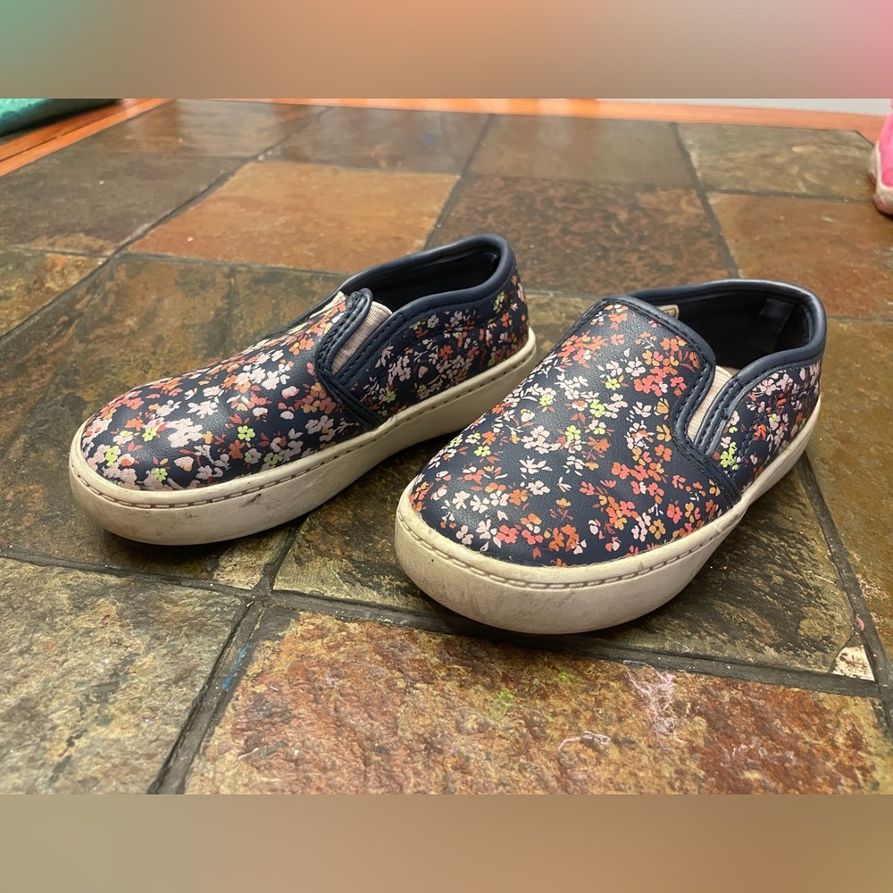 2 pair of Carters toddler shoes